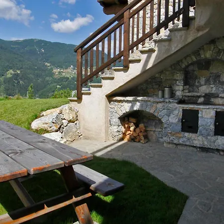 Teo E Marianna بورمْيو